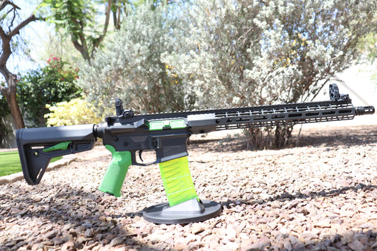 Base Armory Weapon-Grey/Neon Green & Hard Case (Assembled)