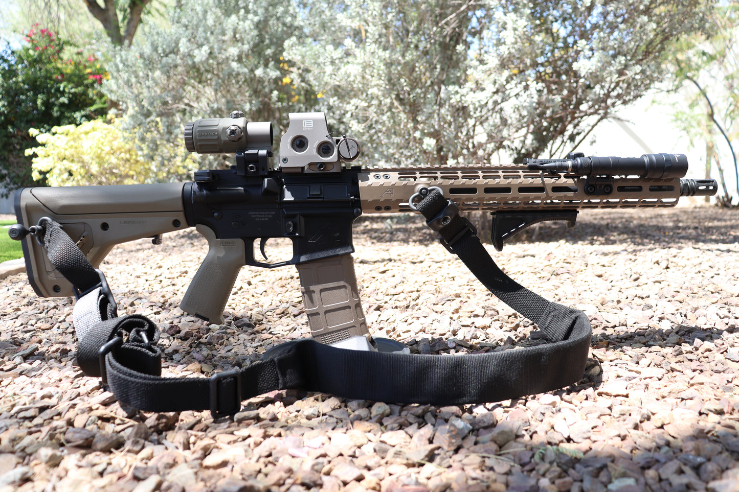 Security Armory Weapon-Black/FDE & Hard Case (Assembled)